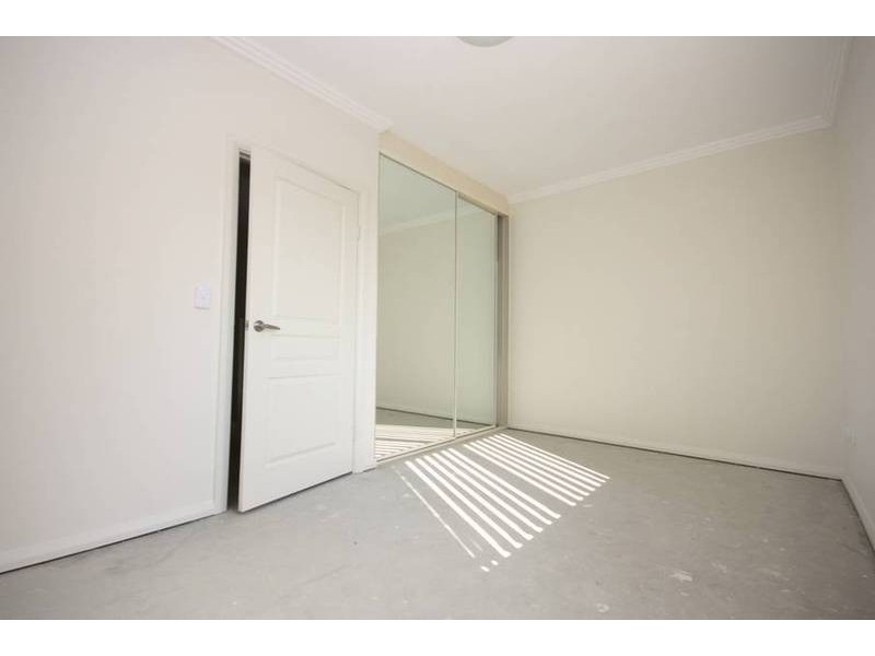 2/21 Melton Street North, Silverwater NSW 2128