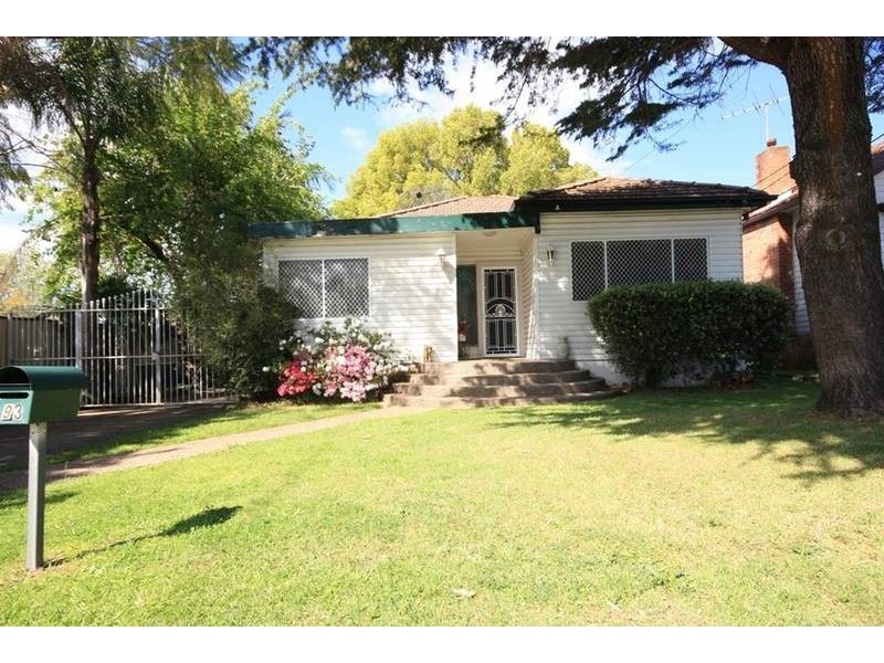 93 Noble Ave, Greenacre NSW 2190