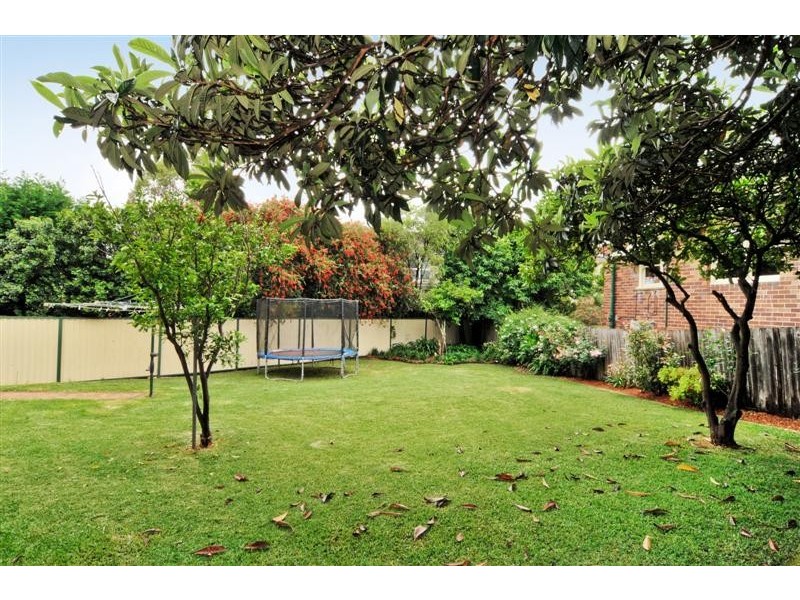 4 Dwyer Street, Ryde NSW 2112