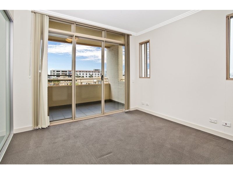 324/4 Stromboli Strait, Wentworth Point NSW 2127
