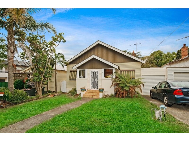 162 Gloucester Road, Hurstville NSW 2220