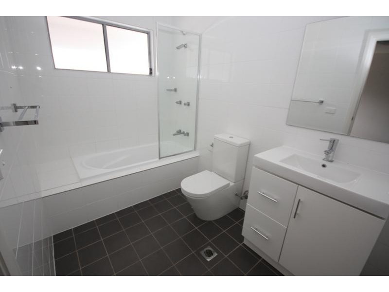 A20/100 Kenyons, Merrylands NSW 2160