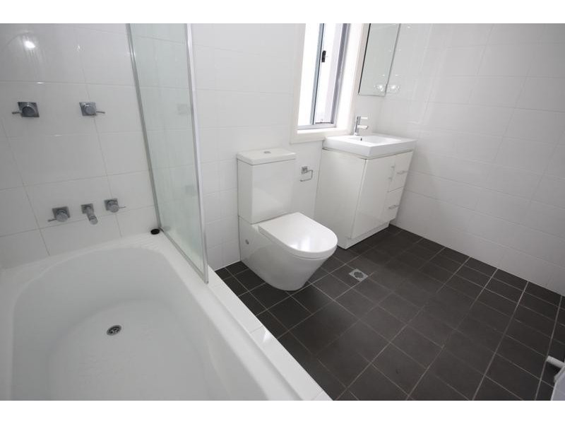 A20/100 Kenyons, Merrylands NSW 2160