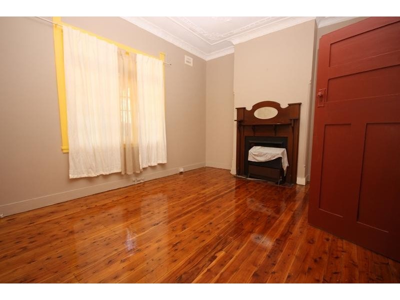 Russell Lea NSW 2046