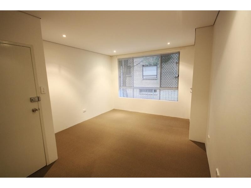 2/26 Hampstead rd, Homebush West NSW 2140