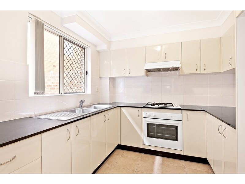 2/9 Hampstead Road, Homebush West NSW 2140