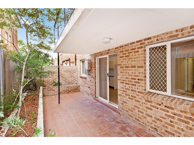 2/9 Hampstead Road, Homebush West NSW 2140