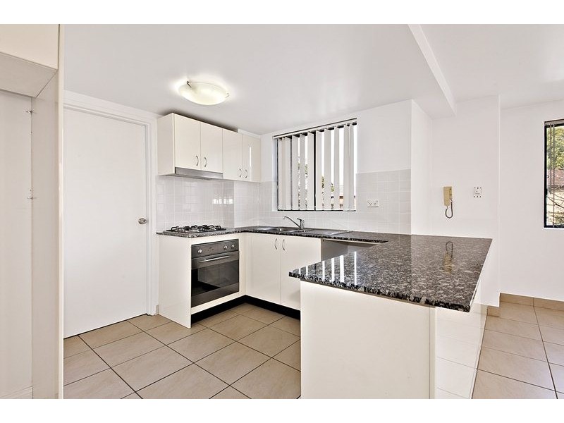 10/5-7 Exeter Road, Homebush West NSW 2140