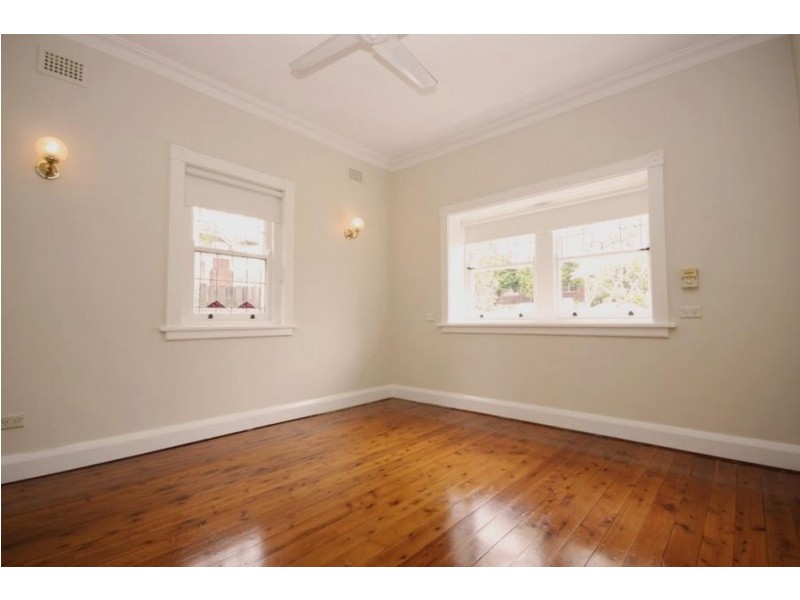 5 Phoenix Avenue, Concord West NSW 2138