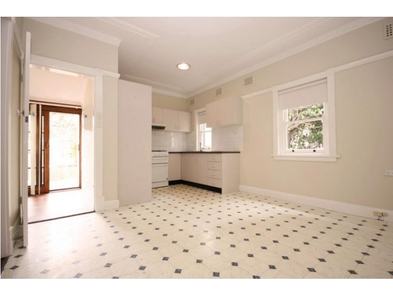 5 Phoenix Avenue, Concord West NSW 2138