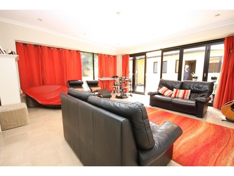 Russell Lea NSW 2046