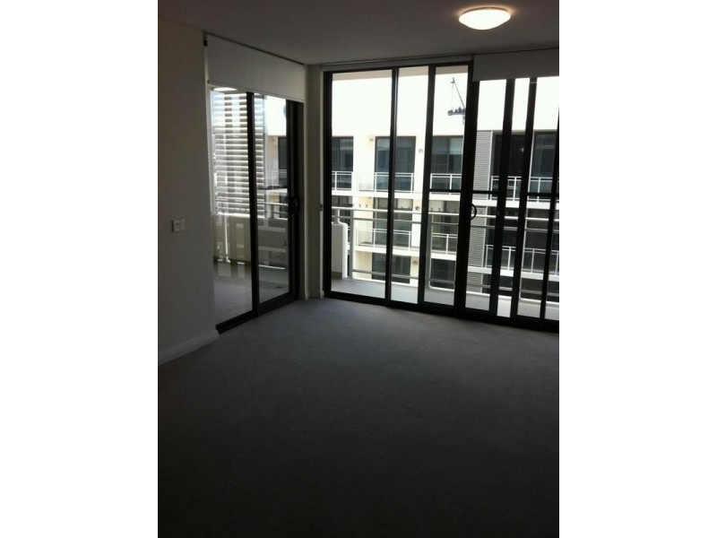 604/25 Hill Road, Wentworth Point NSW 2127