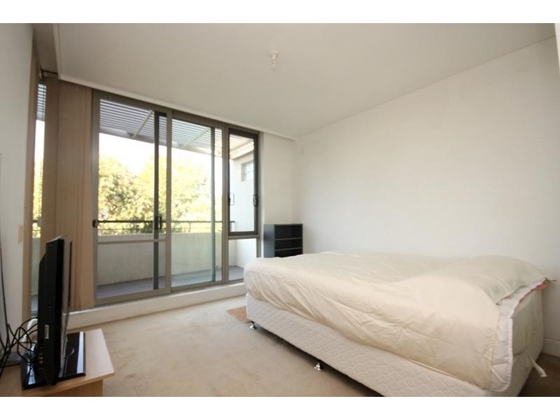 5 Owens Ave, Newington NSW 2127