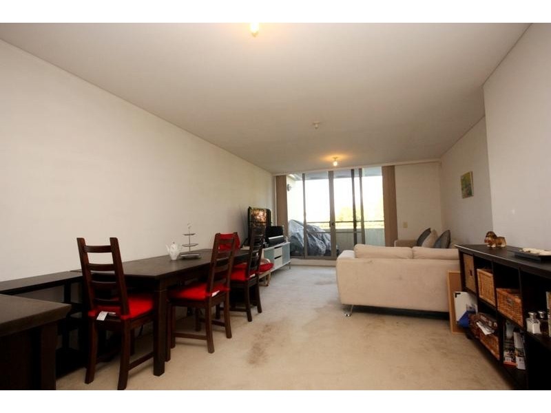 5 Owens Ave, Newington NSW 2127