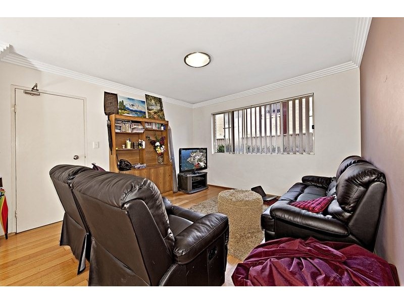 2/46 Northumberland Road, Auburn NSW 2144