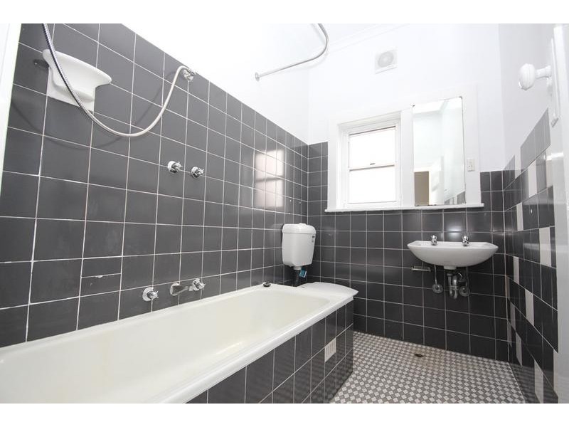 580 Old South Head Rd, Rose Bay NSW 2029