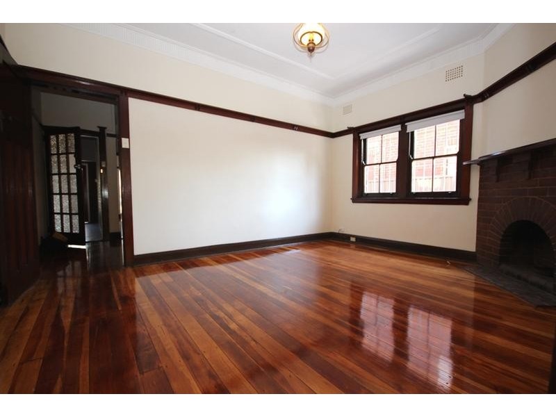 1/19 Grosvenor Crescent, Summer Hill NSW 2130