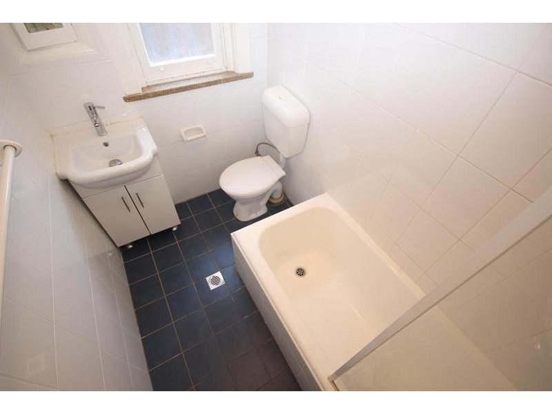 1/19 Grosvenor Crescent, Summer Hill NSW 2130