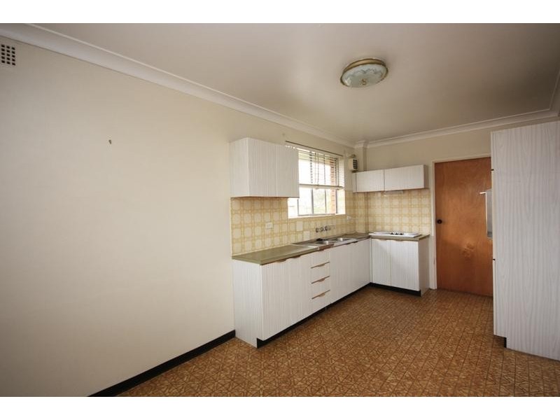 8/21 Fifth Avenue, Campsie NSW 2194