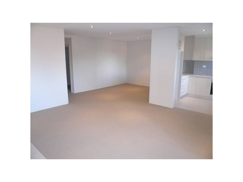 2/25 North Parade, Campsie NSW 2194