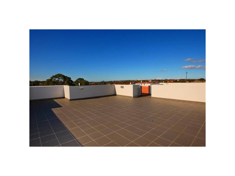 10/25 North Parade, Campsie NSW 2194