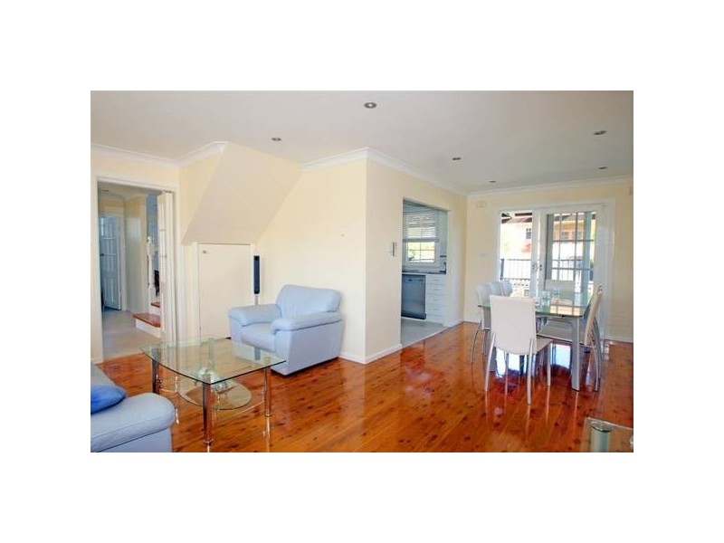 8 Wiggins Place, Concord NSW 2137