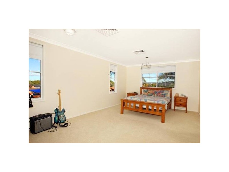 8 Wiggins Place, Concord NSW 2137