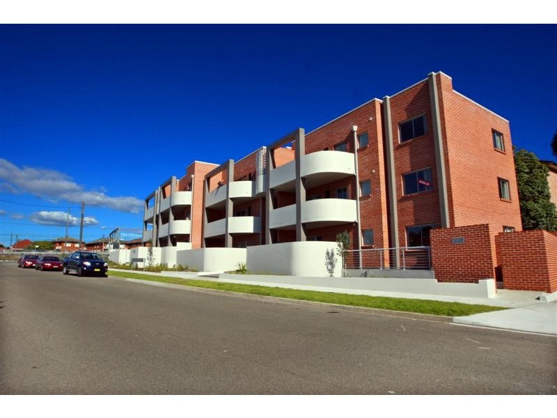 10/25 North Parade, Campsie NSW 2194