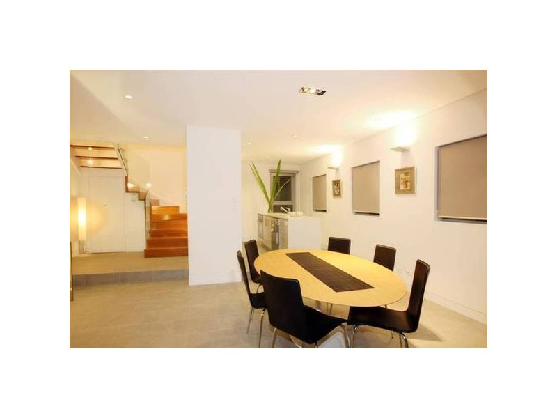 32 Majors Bay Rd, Concord NSW 2137