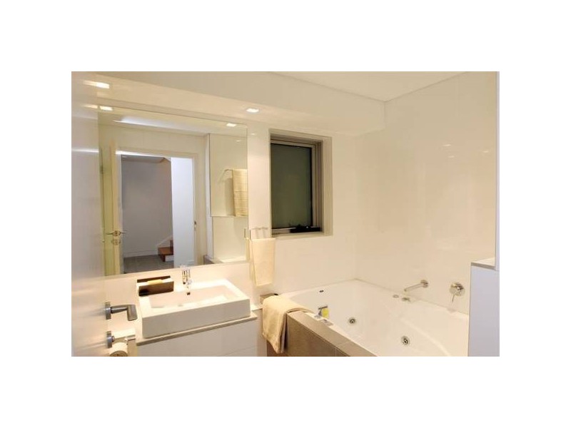 32 Majors Bay Rd, Concord NSW 2137