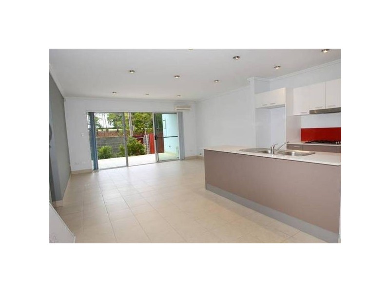 2/28 Marlborough Road, Homebush West NSW 2140