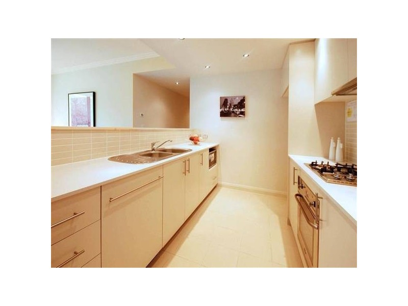 13/20 Bay Drive, Meadowbank NSW 2114