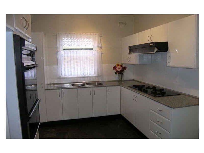 7 Stephen St, Penshurst NSW 2222