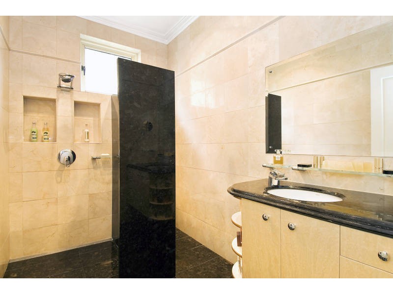 33 Old Taren Point Road, Taren Point NSW 2229