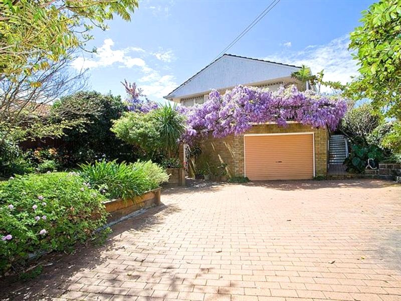 5 Parkside Drive, Blakehurst NSW 2221