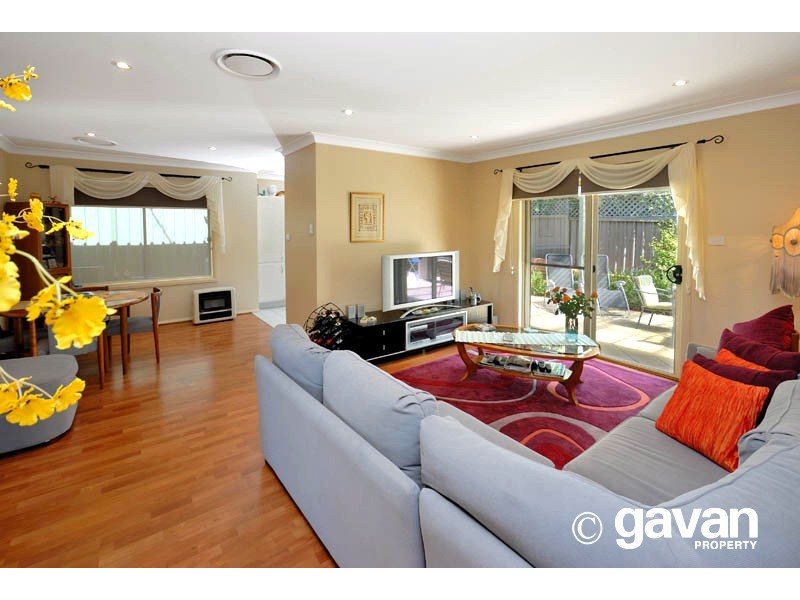 1/61A Johnstone Street, Peakhurst NSW 2210