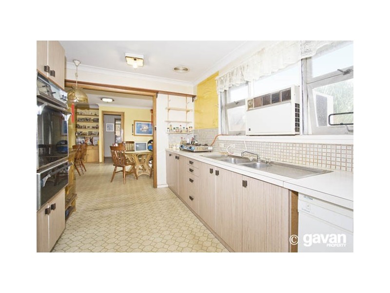 1 Pine Street, Lugarno NSW 2210