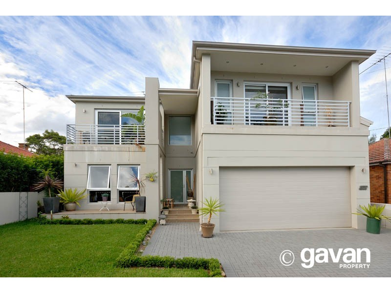 3 Riversdale Avenue, Connells Point NSW 2221