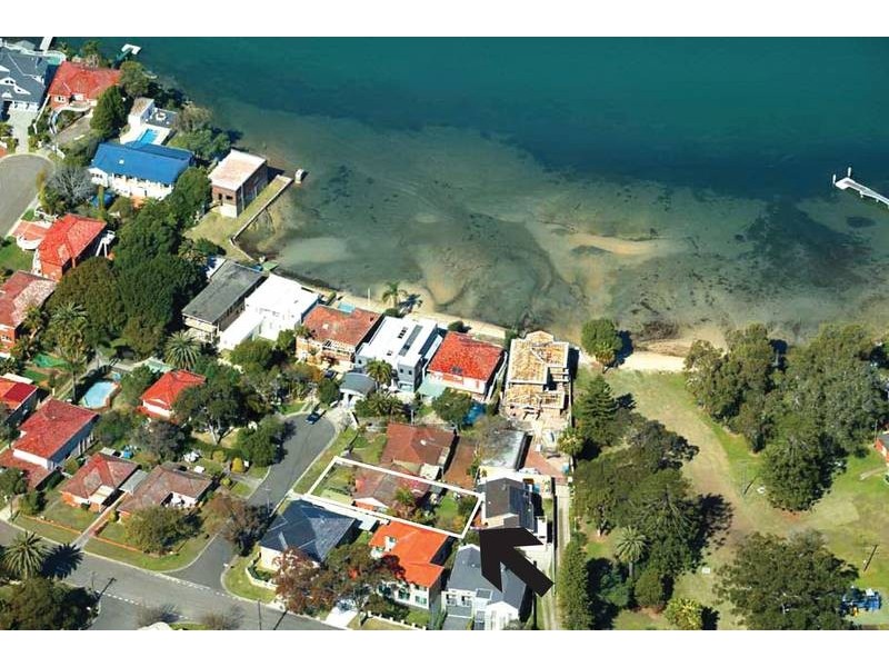 1 Murdoch Crescent, Connells Point NSW 2221