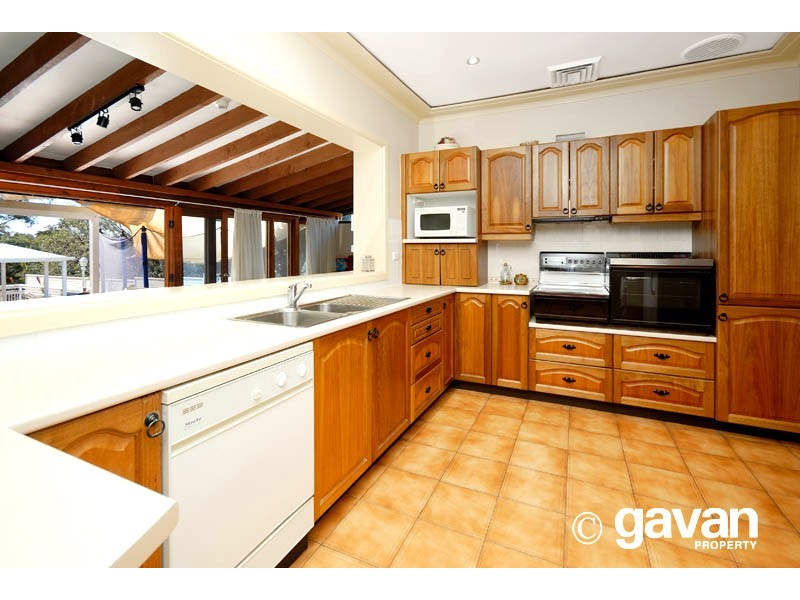 29 Queens Road, Connells Point NSW 2221