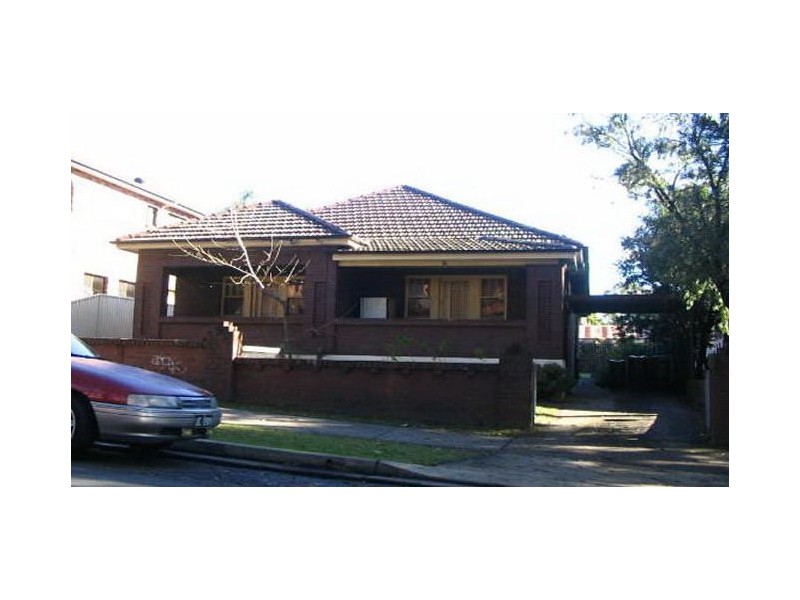 16 Victoria Ave, Penshurst NSW 2222