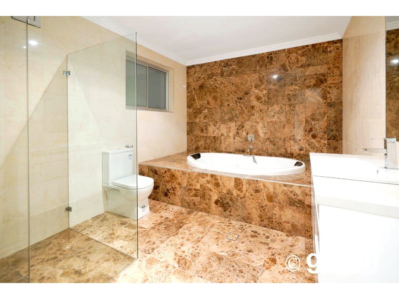 253 Connells Point Road, Connells Point NSW 2221