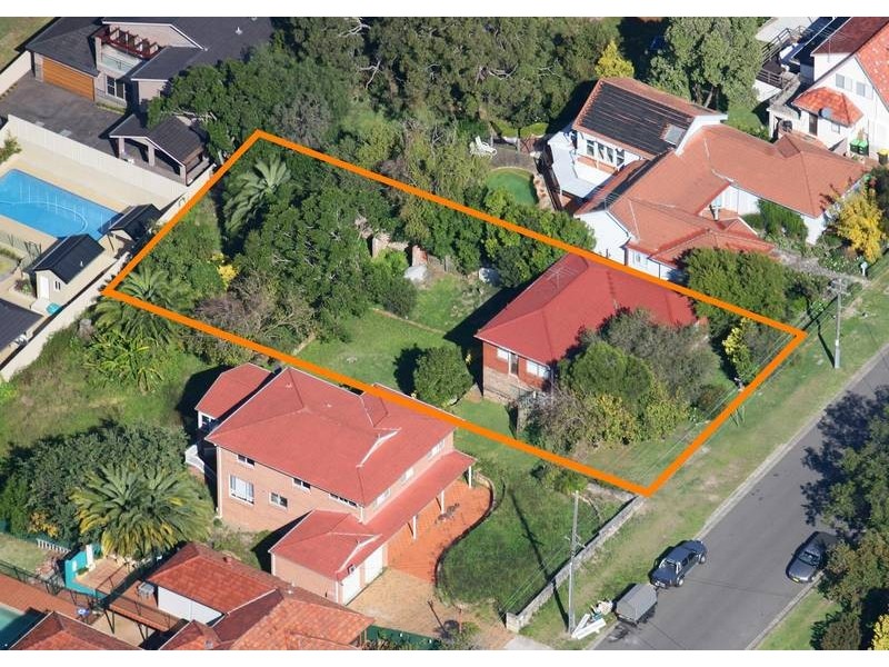 132 Rosa Street, Oatley NSW 2223