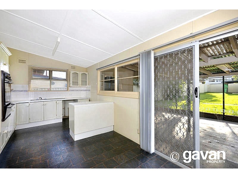 27 Wattle Street, Peakhurst NSW 2210