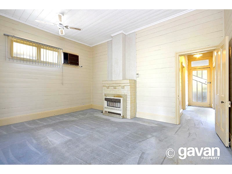 27 Wattle Street, Peakhurst NSW 2210