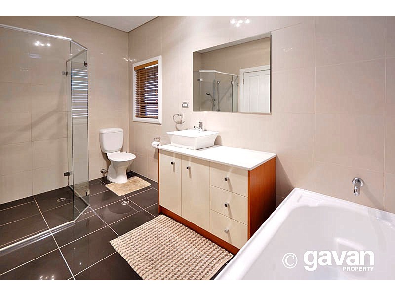 15 Angus Avenue, Peakhurst NSW 2210