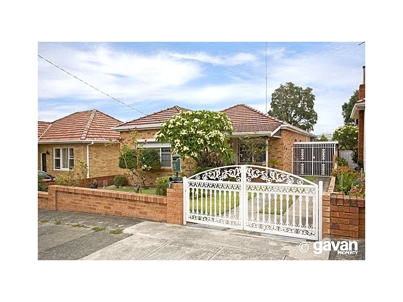 7 Paris St, Carlton NSW 2218
