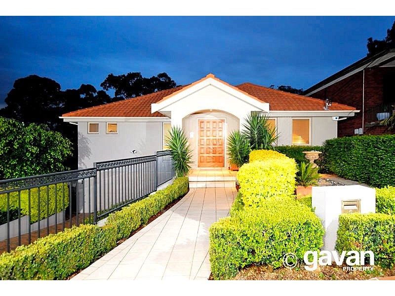 10 Illinga Place, Lugarno NSW 2210