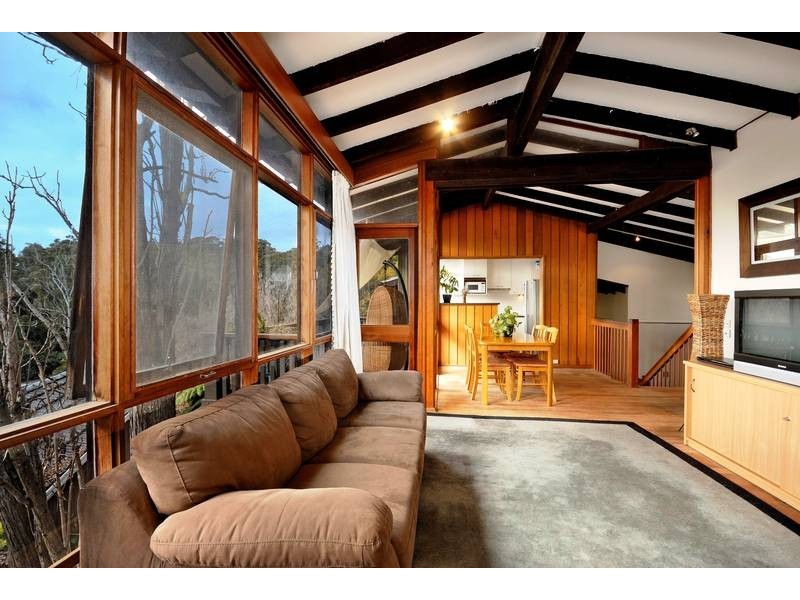 42 Blackbutt Ave, Lugarno NSW 2210