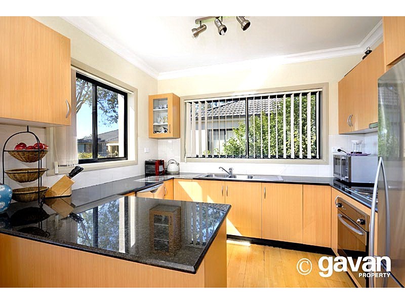 2/40 Johnstone Street, Peakhurst NSW 2210